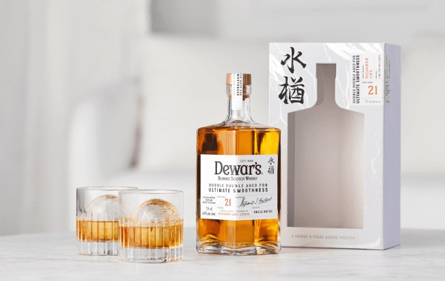 Dewar’s Ra Mắt Whisky 21 Năm Tuổi Hoàn Thiện trong Thùng Mizunara