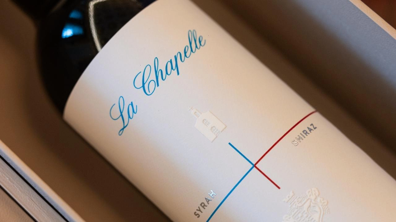 Penfolds\' New Grange La Chapelle Kết Hợp Nho Syrah Và Shiraz Từ Khắp Nơi