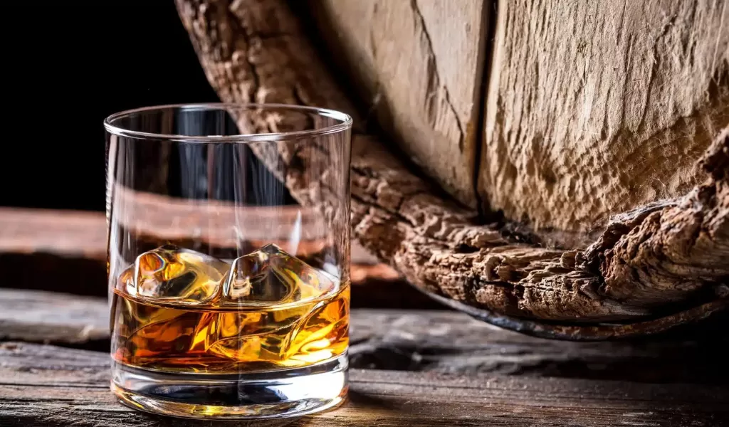 Có Phải Thánh Patrick Đã Mang Rượu Whiskey Đến Ireland Không?