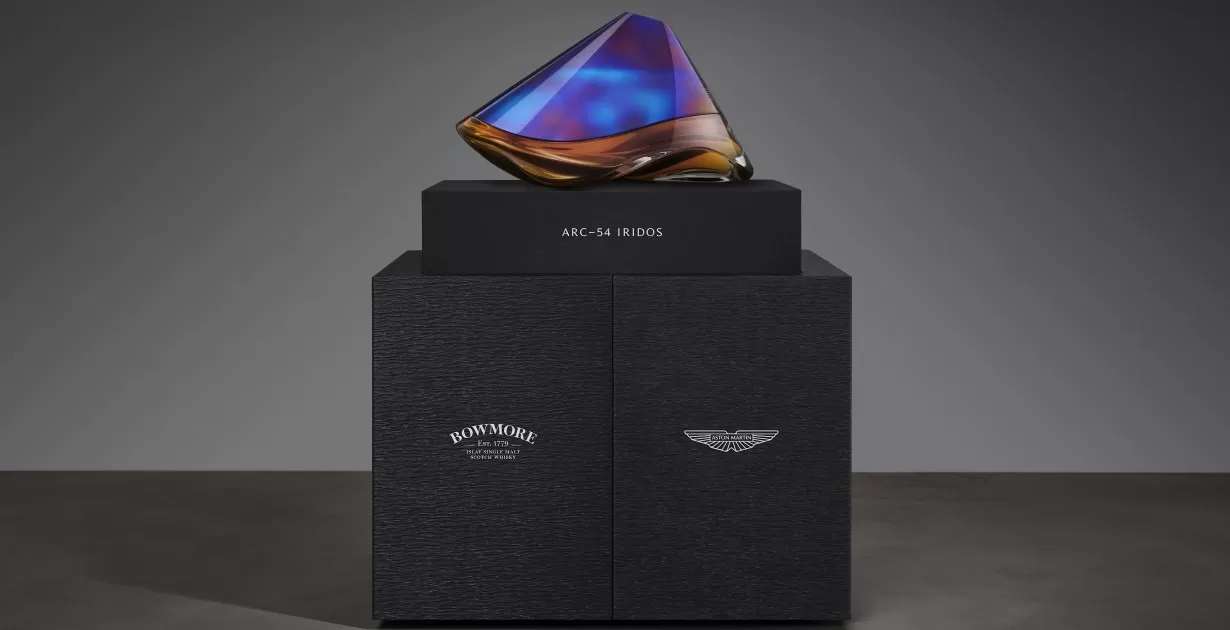 Aston Martin Và Bowmore Ra Mắt ARC-54 Iridos Edition Tại Sotheby’s
