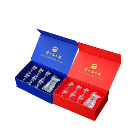 Hộp Quà Tặng 6 Ly Rượu Moutai Và Bình Thủy Tinh Đựng Rượu