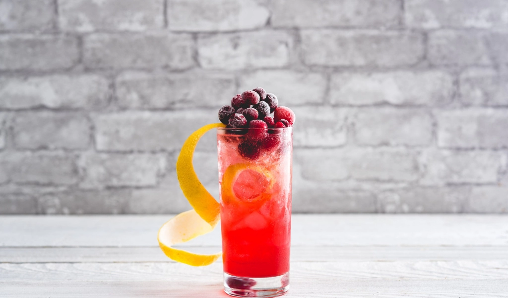 Cranberry Whisky Collins