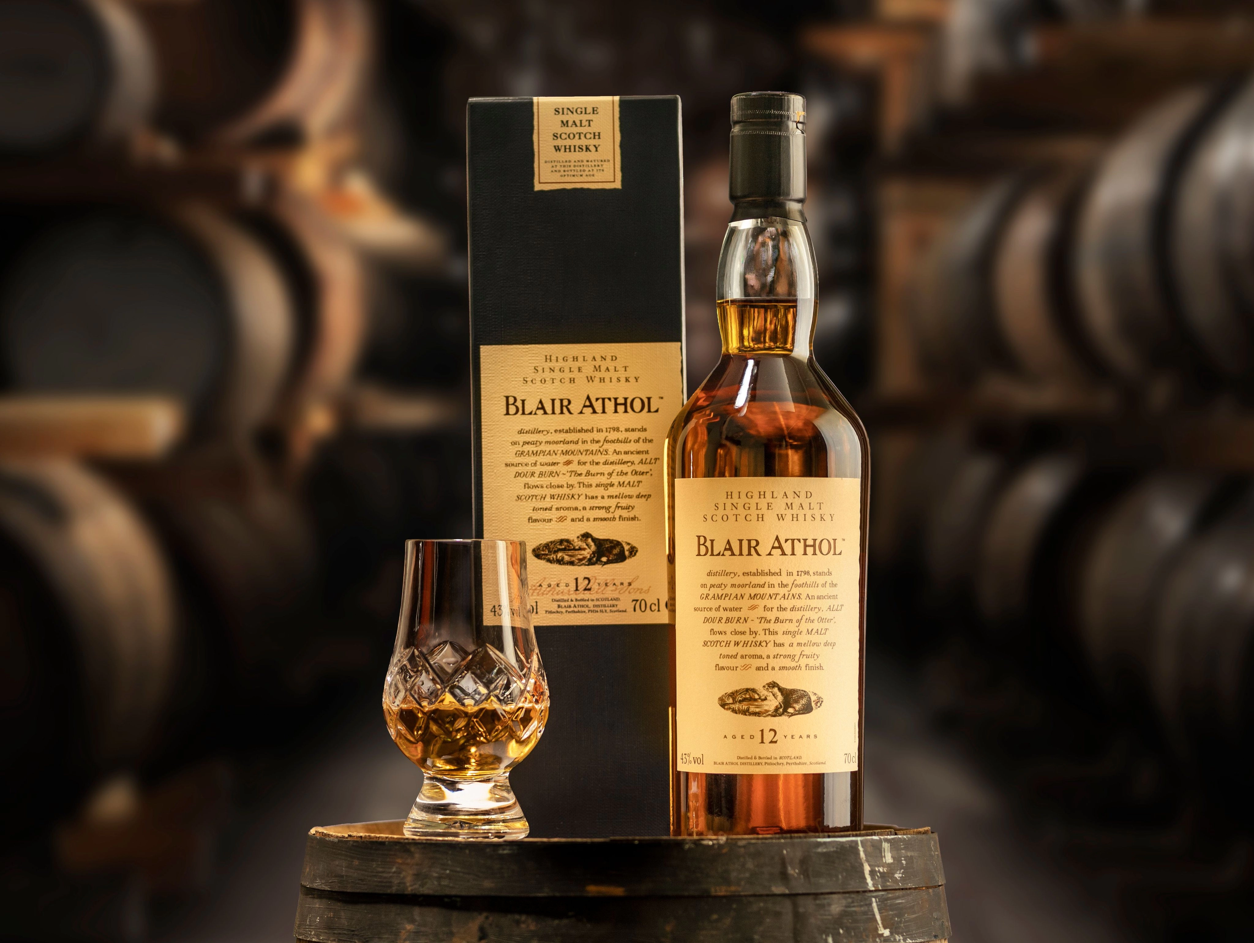 Whisky Blair Athol Và Nghệ Thuật Ủ Rượu Trong Thùng Sherry