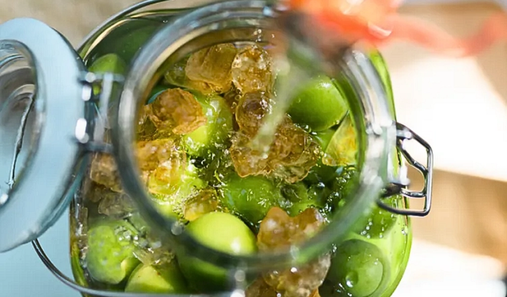 Rượu Mơ Nhật Bản