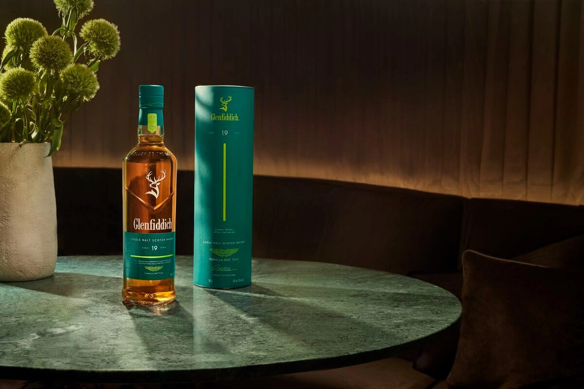 Thử Nếm Glenfiddich Aston Martin F1 19 Năm Tuổi