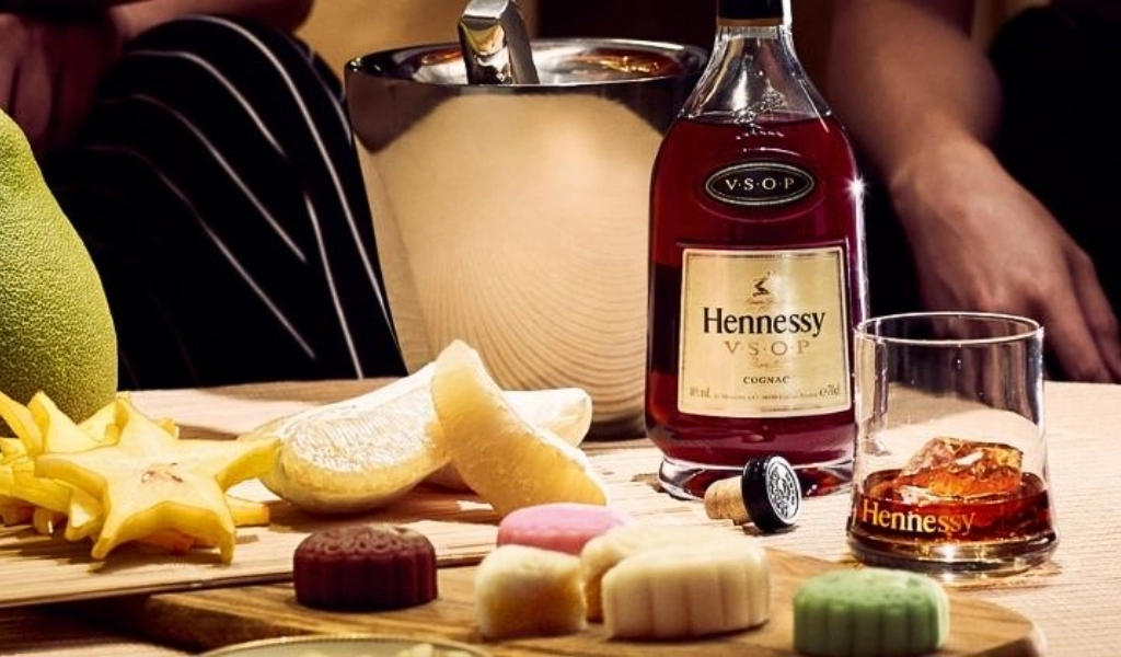 Hennessy With Mooncake 2025