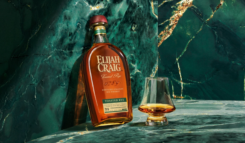 Rượu Elijah Craig