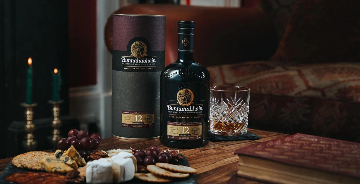 Bunnahabhain Ra Mắt Phiên Bản Cask Strength