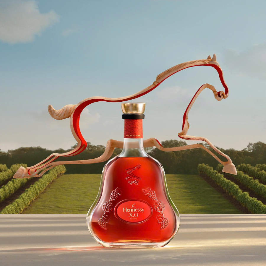 Rượu Cognac Hennessy XO Limited Edition Year of The Horse Hộp Quà Tết Bính Ngọ 2026