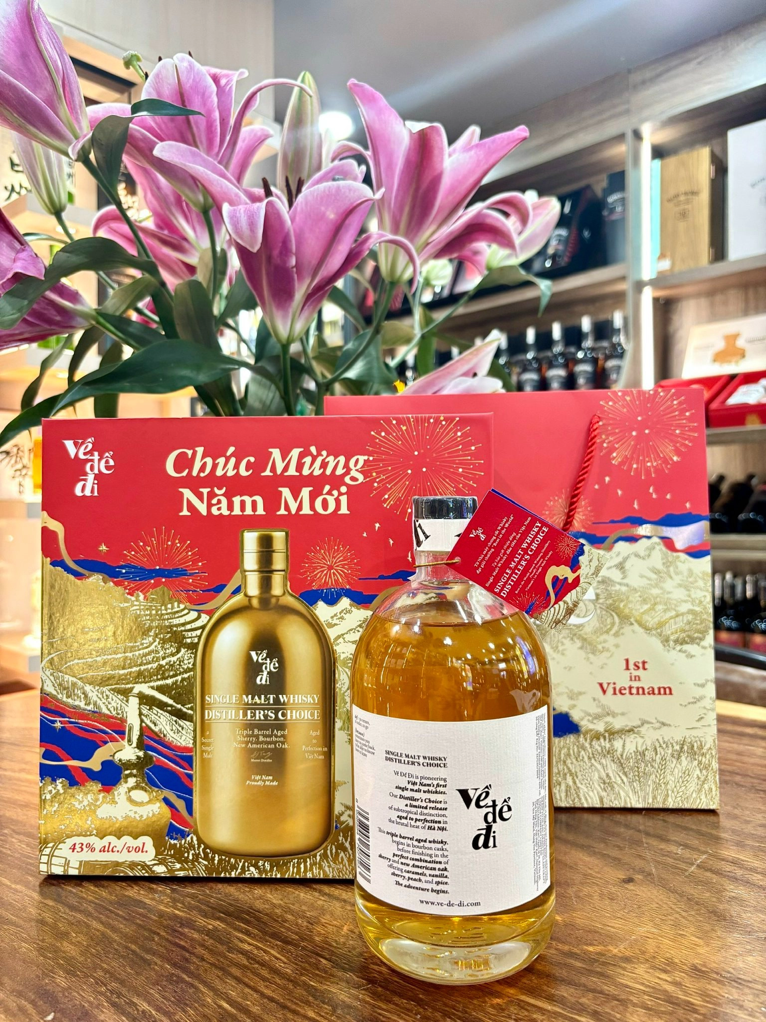 Ve De Di Single Malt Whisky Distiller's Choice Hộp Quà Tết 2026 Mạnh Mẽ