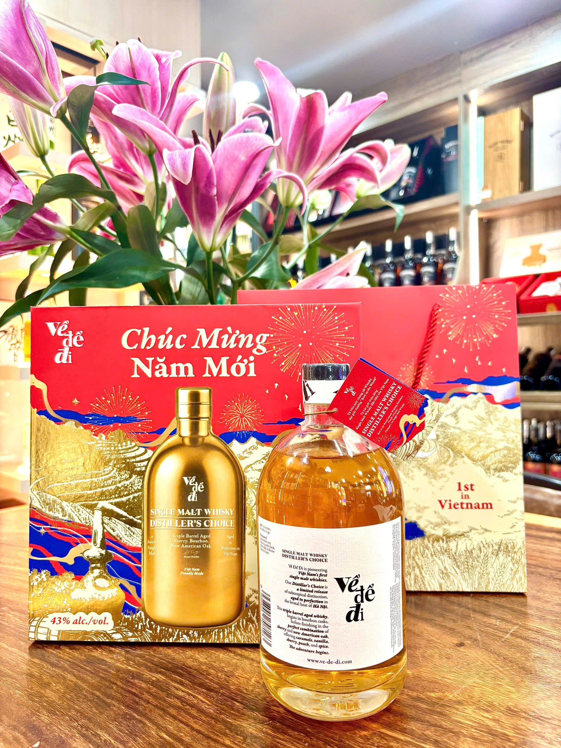 Ve De Di Single Malt Whisky Distiller's Choice Hộp Quà Tết 2026 Mạnh Mẽ