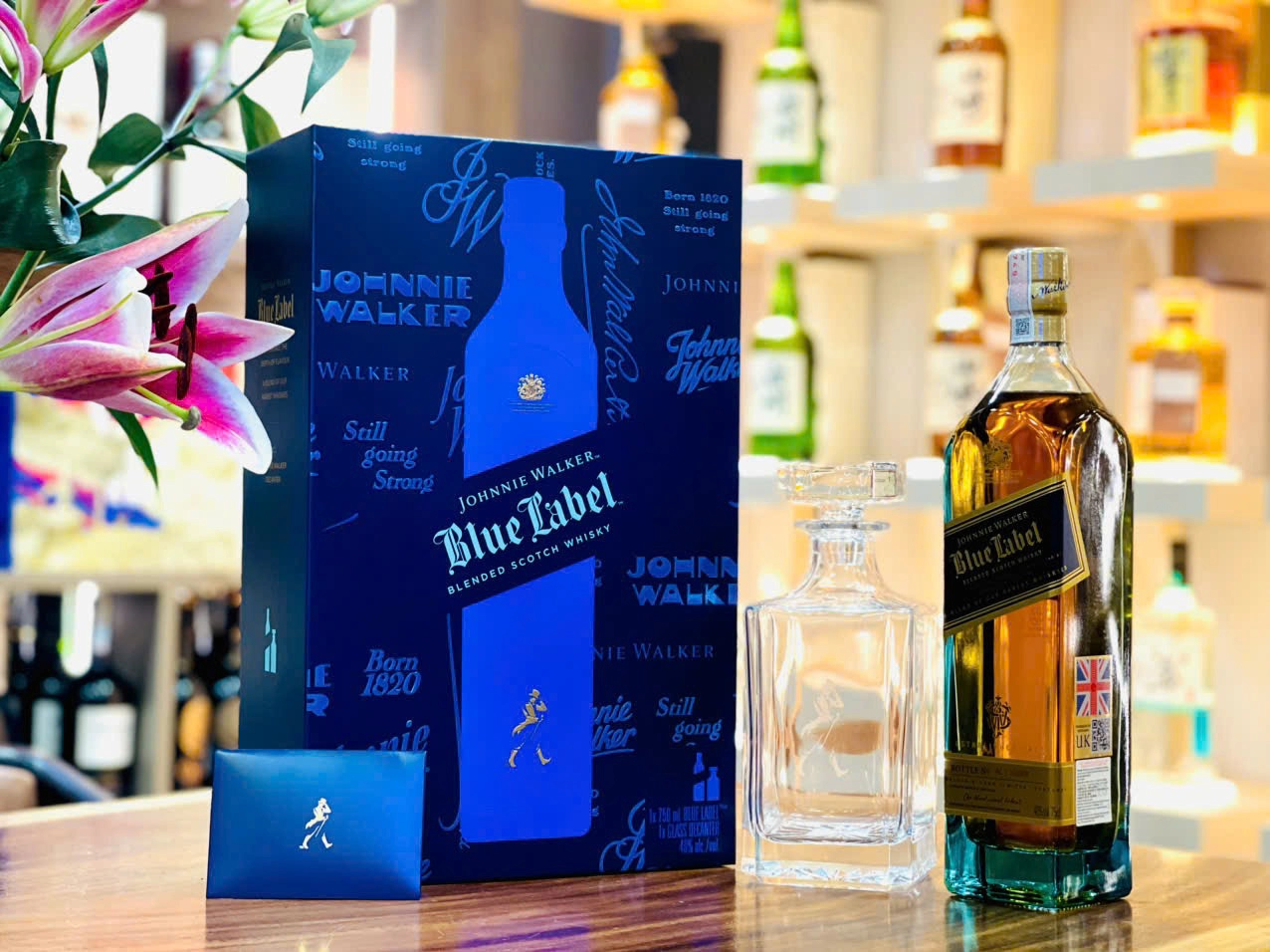 Johnnie Walker Blue Label Hộp Quà Tết 2026 Giá Tốt