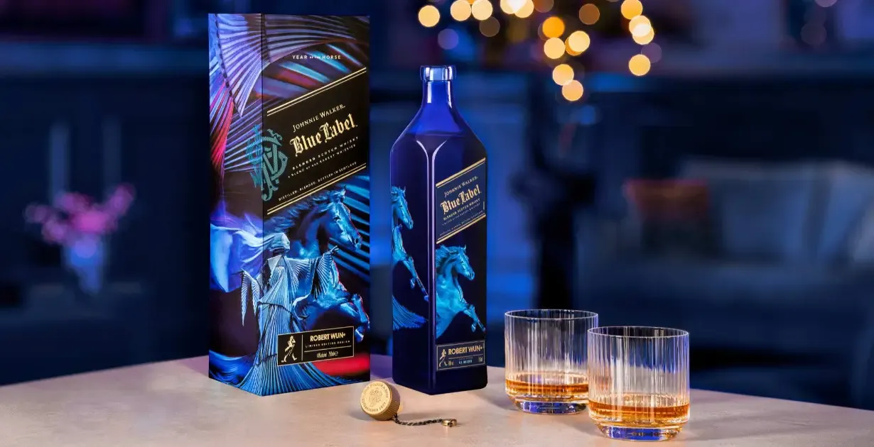 Johnnie Walker Ra Mắt Phiên Bản Hợp Tác Cùng Robert Wun