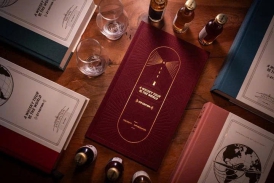 Bộ Quà Tặng Whisky - Hành Trình Khám Phá Thế Giới II (24 Chai x 50ml + 2 Ly)