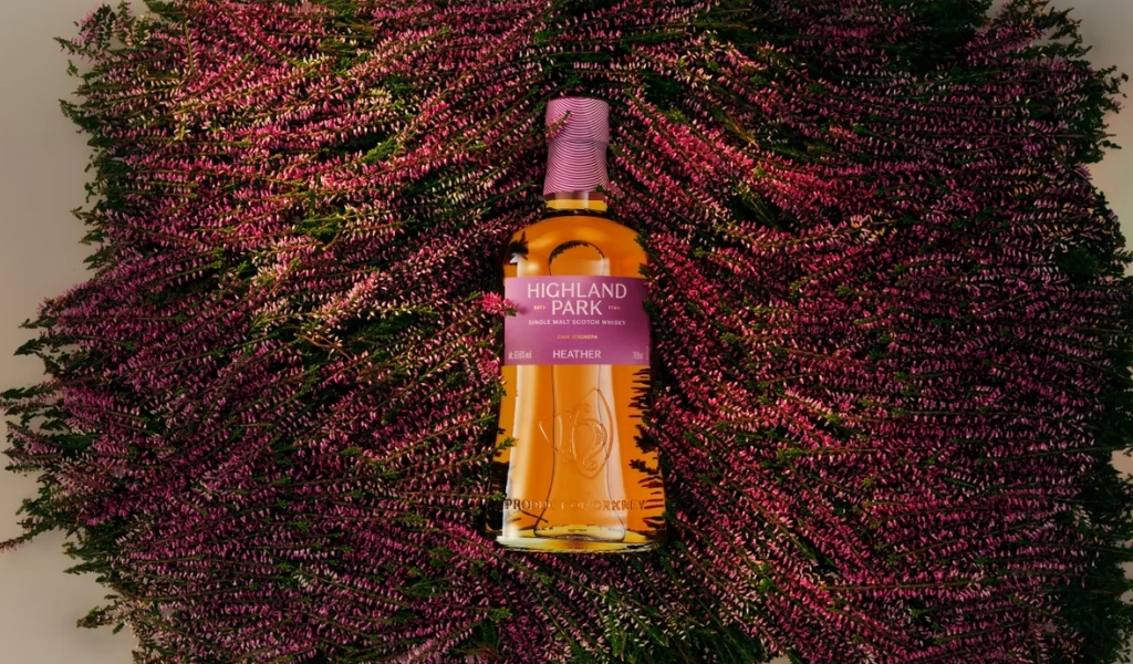 Highland Park Ra Mắt