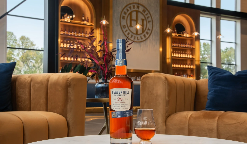 Heaven Hill Ra Mắt Phiên Bản Bourbon Kỷ Niệm 90 Năm