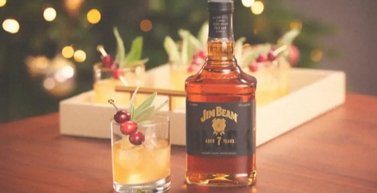 Khuấy Động Giáng Sinh Với Cocktail Từ Jim Beam