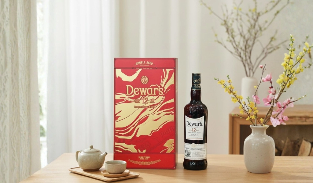 Dewar’s 12 Year Old Phiên Bản Hộp Quà Tết