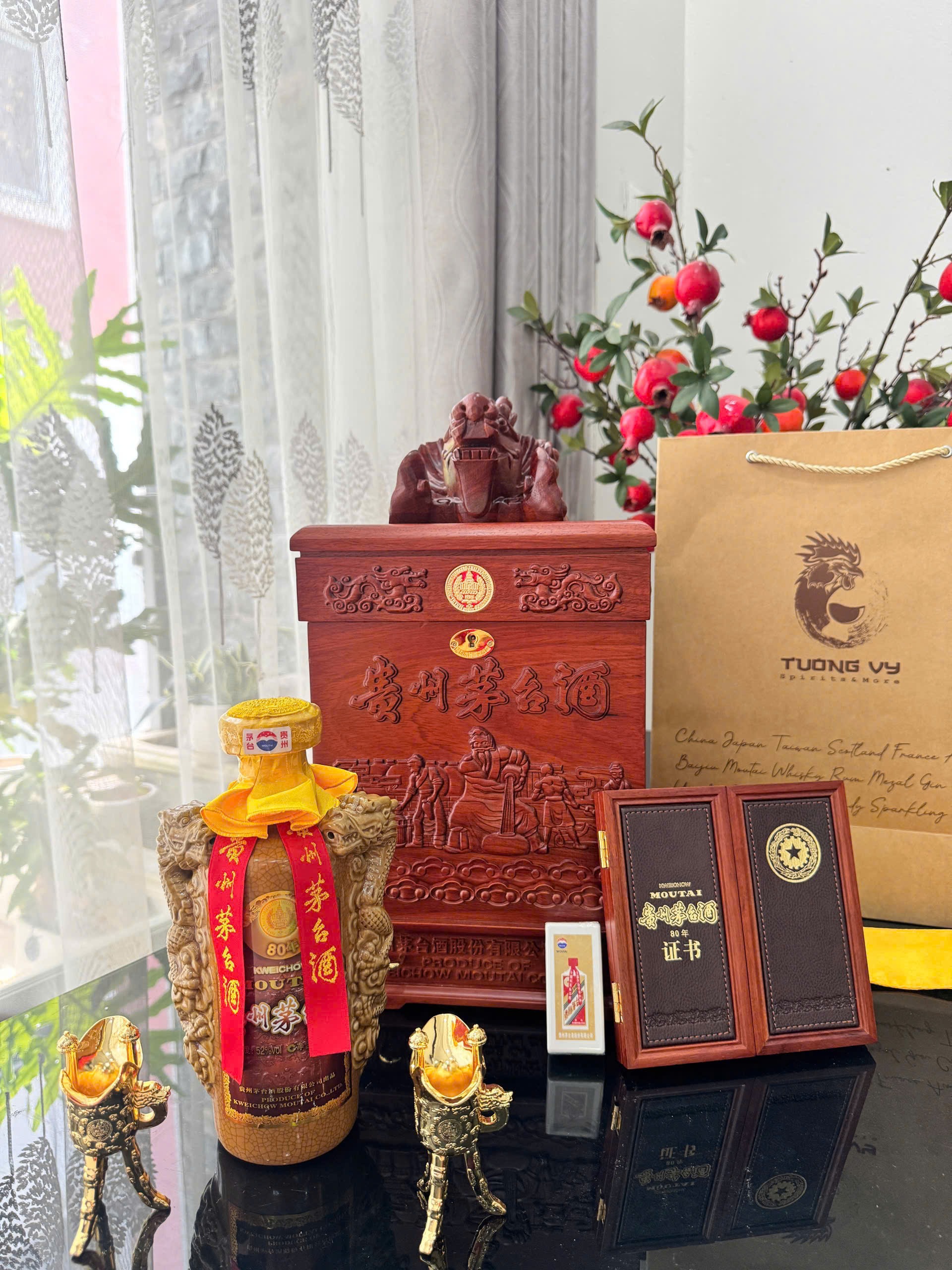 Rượu Kweichow Moutai 80 Year Old/ Mao Đài Quý Châu 80 Năm Cao Cấp/ 陈年贵州茅台酒 80